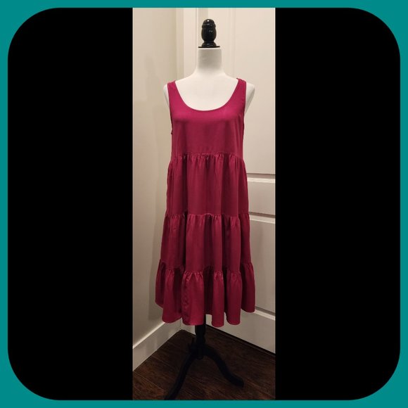 Tiered Sleeveless Sundress (SIZE M) - Picture 1 of 6